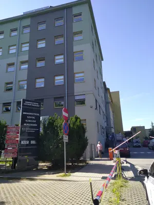 widok na Uniwersytecki Szpital Kliniczny w Poznaniu